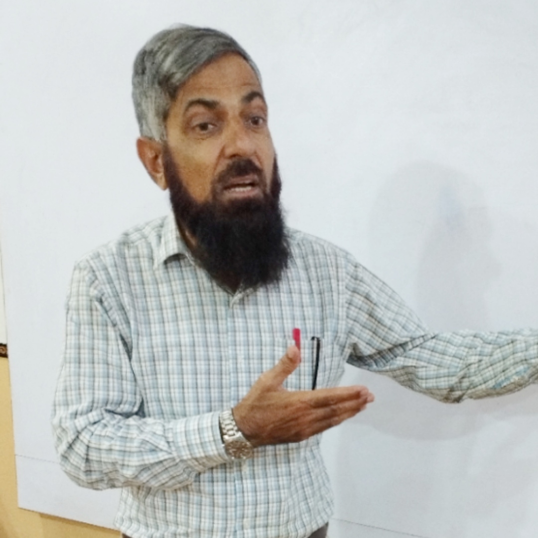Muzzafar Khan Instructor Maritime Training Institute Karachi